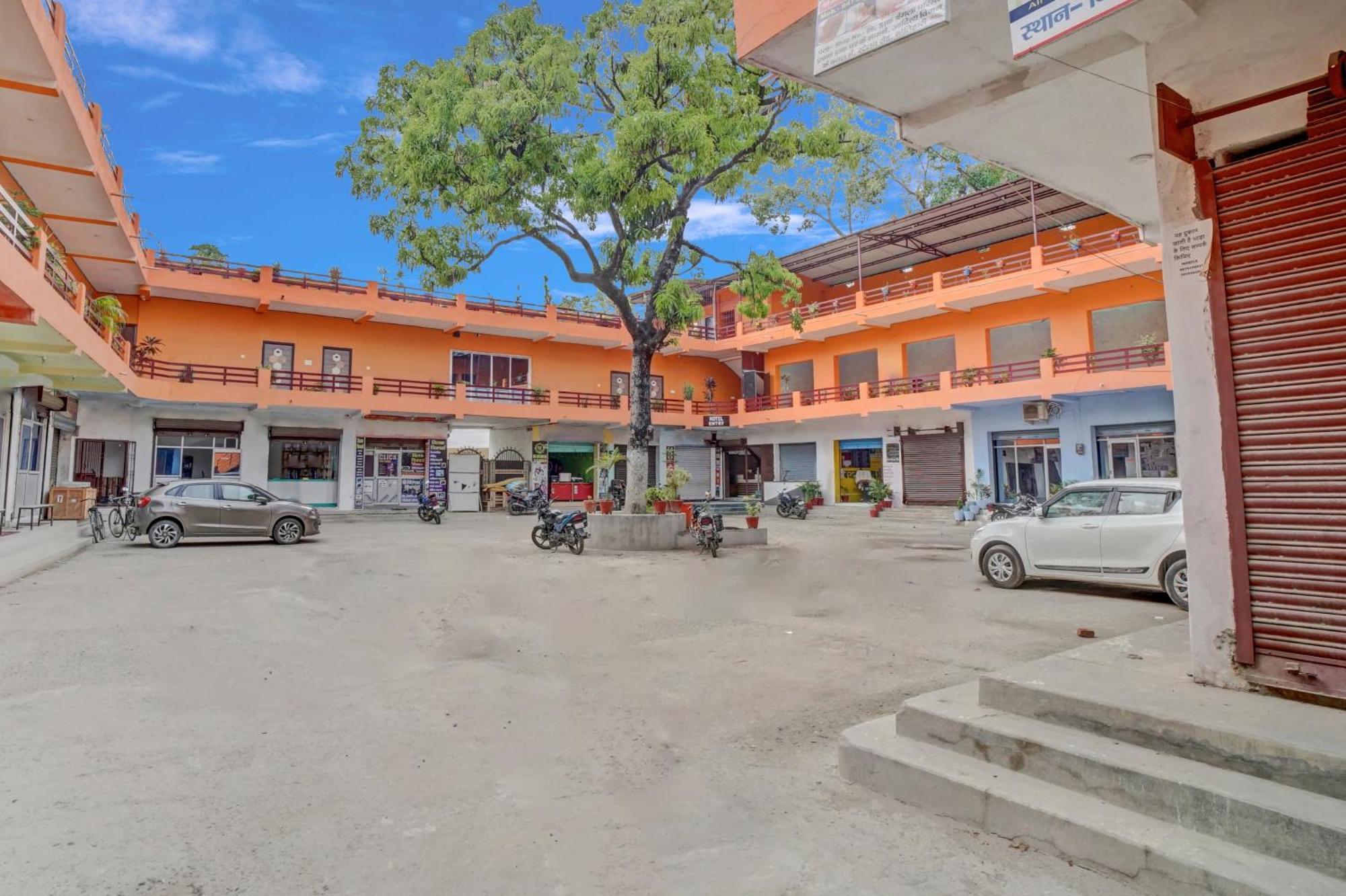 Oyo Flagship 81389 Hotel Siddhi Vinayak Motihari Экстерьер фото