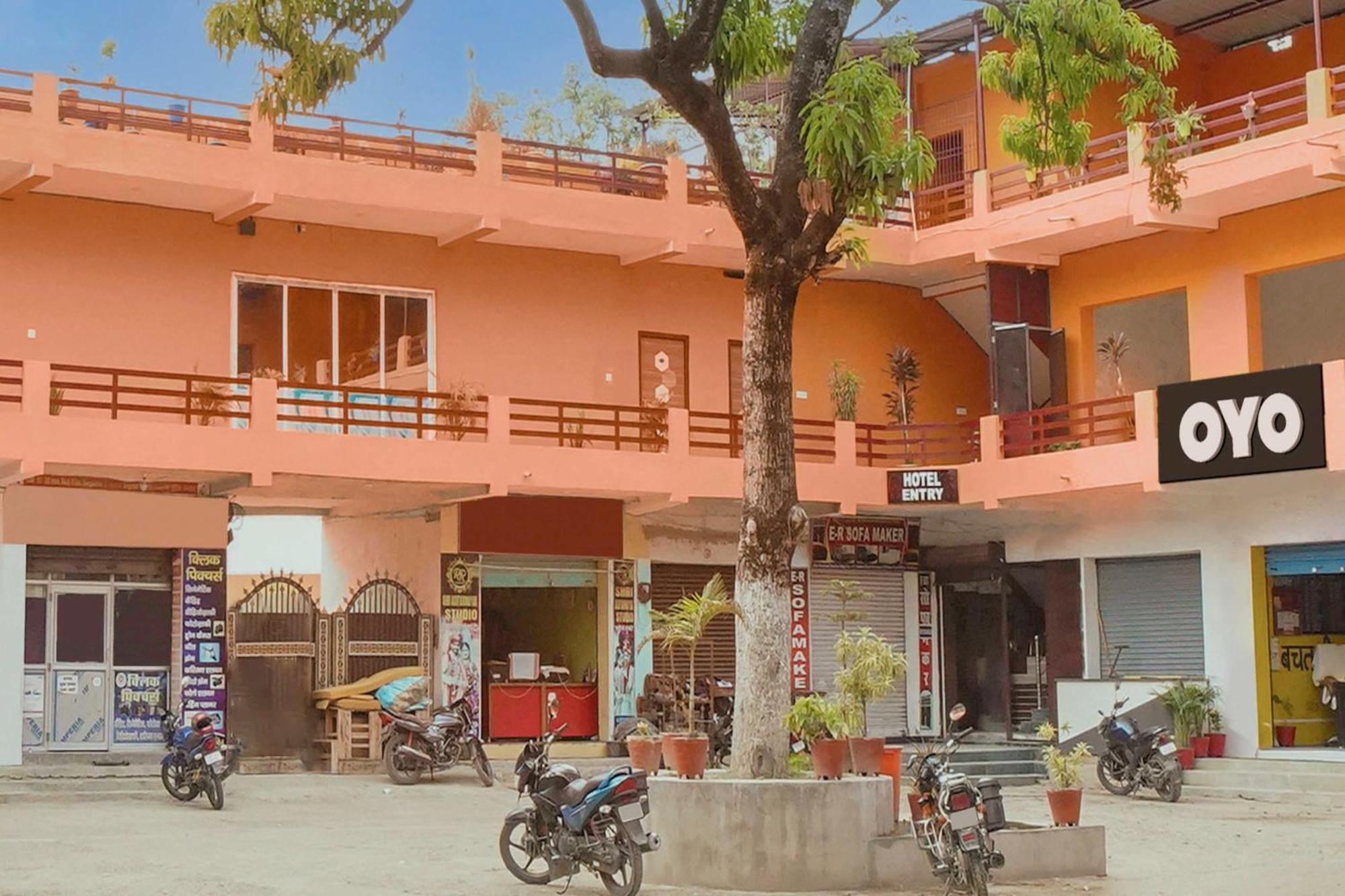 Oyo Flagship 81389 Hotel Siddhi Vinayak Motihari Экстерьер фото